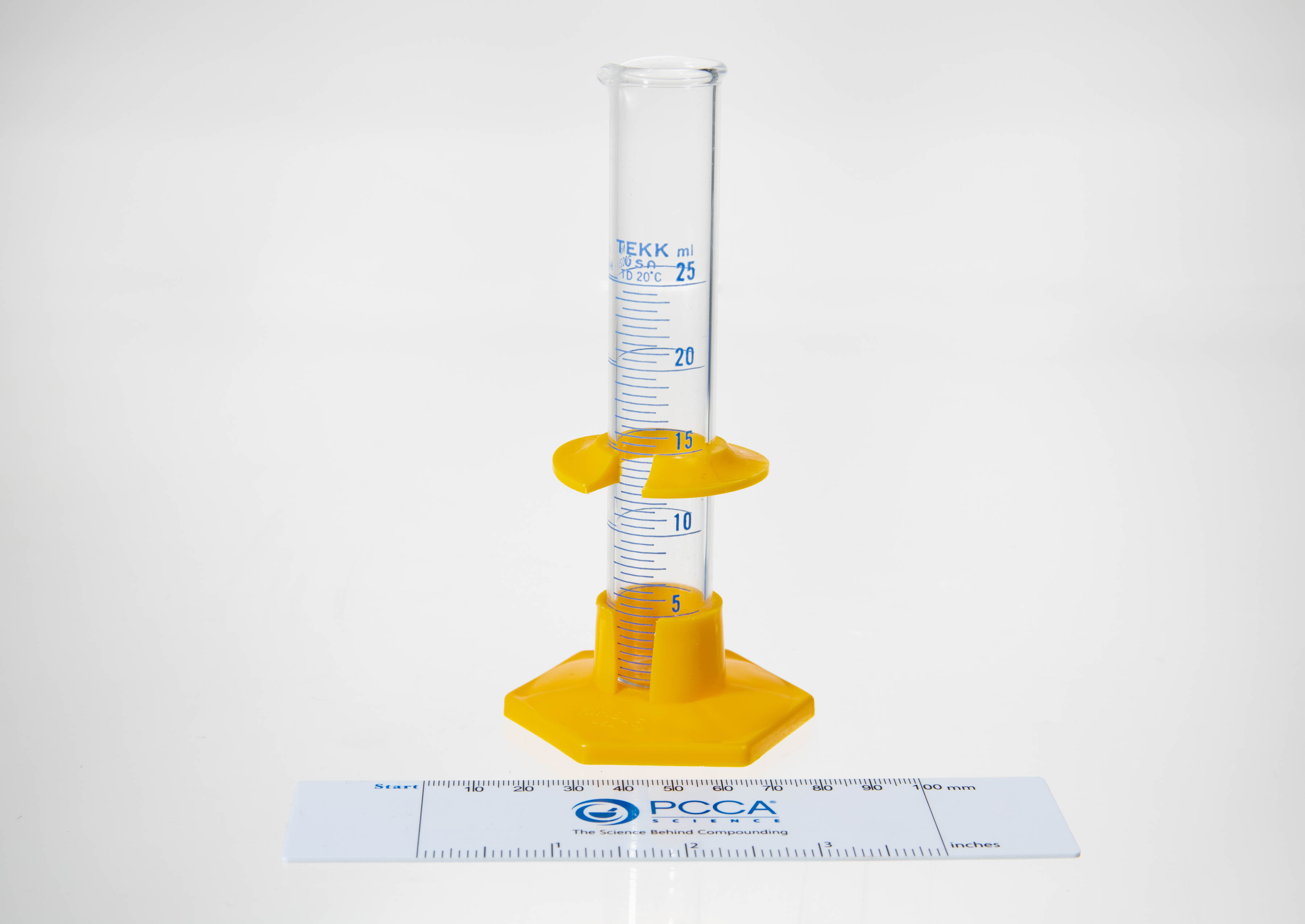 Cylinder Graduated 25 Ml W Plastic Base Pcca