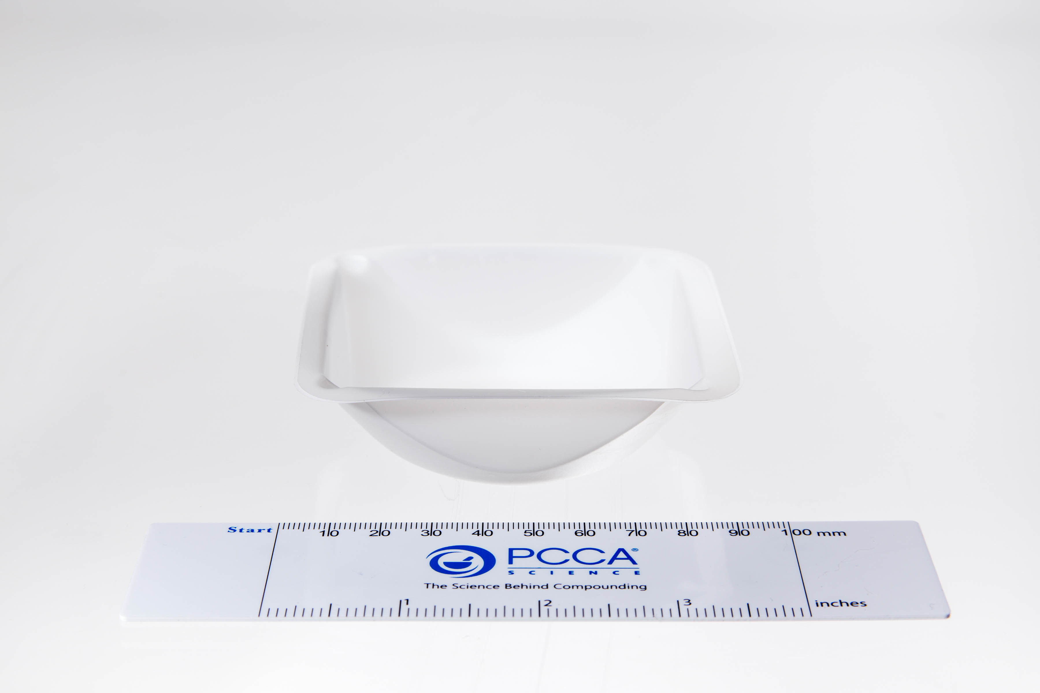 WEIGH BOAT, MEDIUM (PLASTIC) 31/2 X 31/2 X 1 PCCA