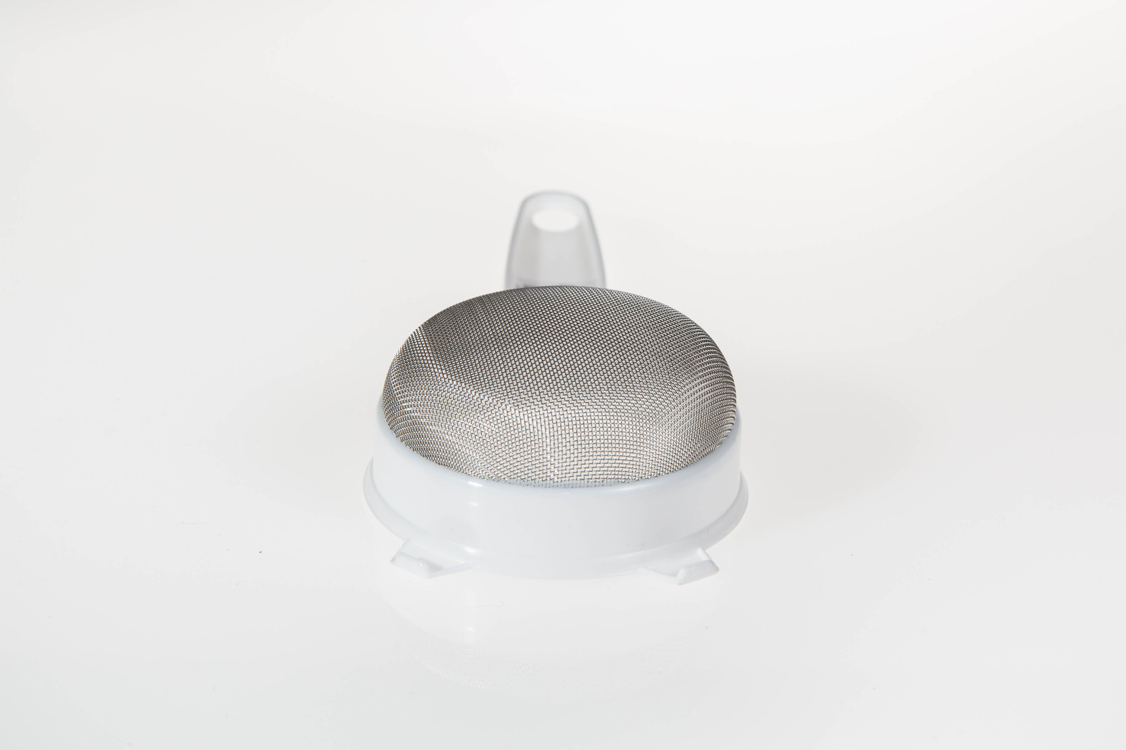 STRAINER W/ PLASTIC HANDLE (40 MESH) PCCA