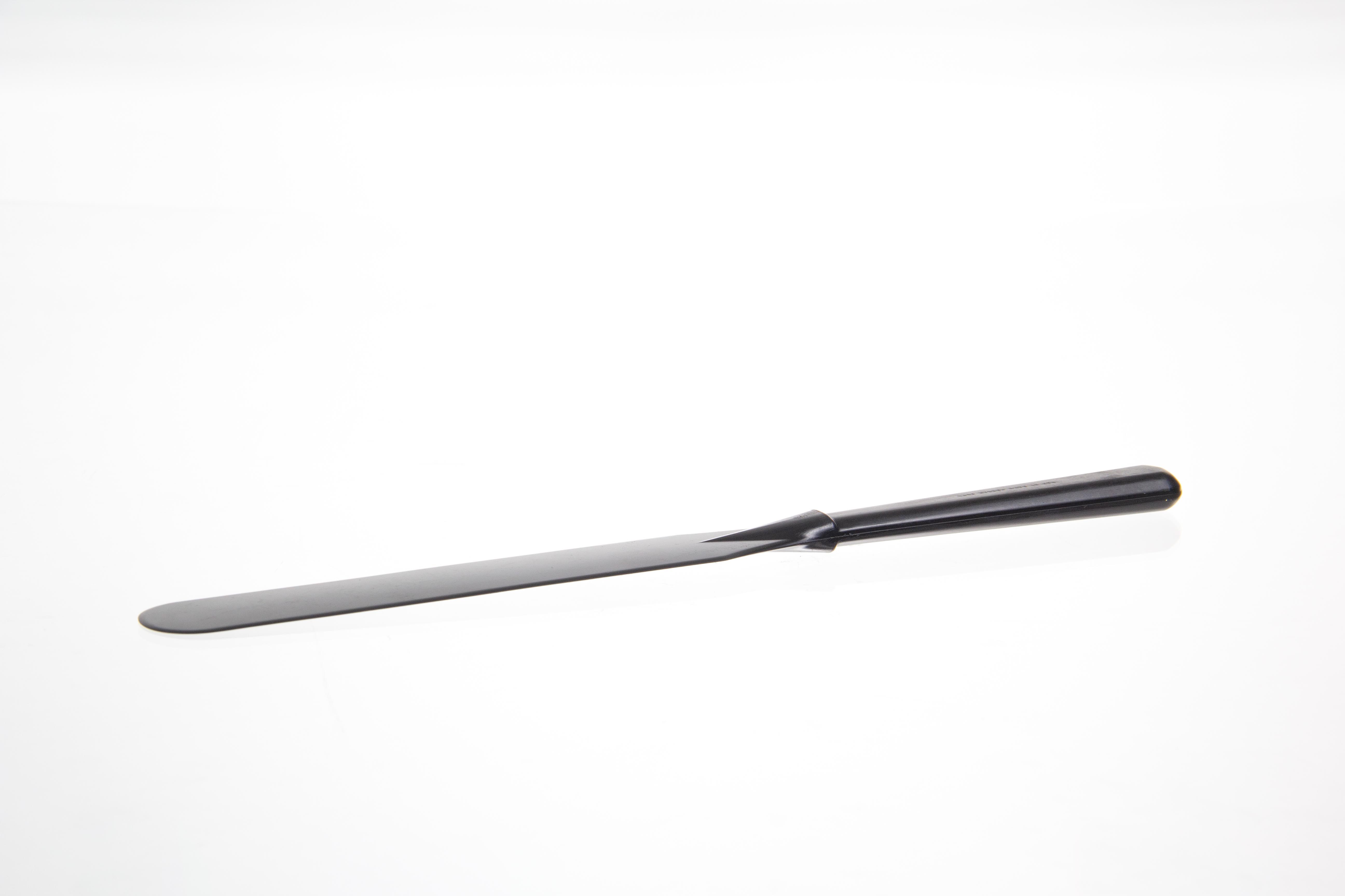 SPATULA, 8" HARD RUBBER PCCA