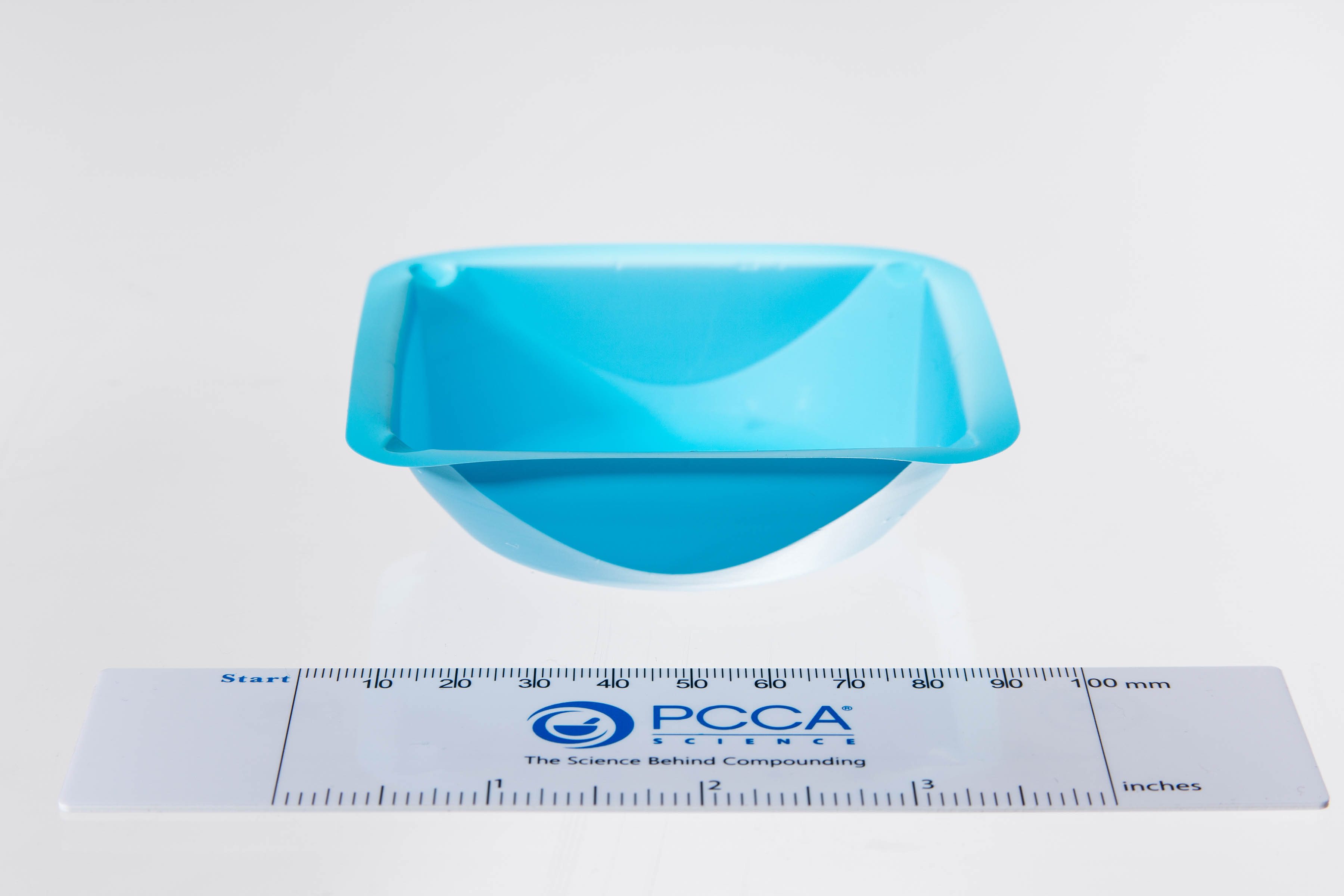 WEIGH BOAT, BLUE, MEDIUM (PLASTIC) 3 1/4 X 3 1/4 X 1 PCCA